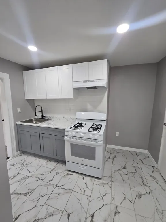 2 Bedrooms at 125-127 Redwood Avenue #2C, Paterson NJ — photo 1