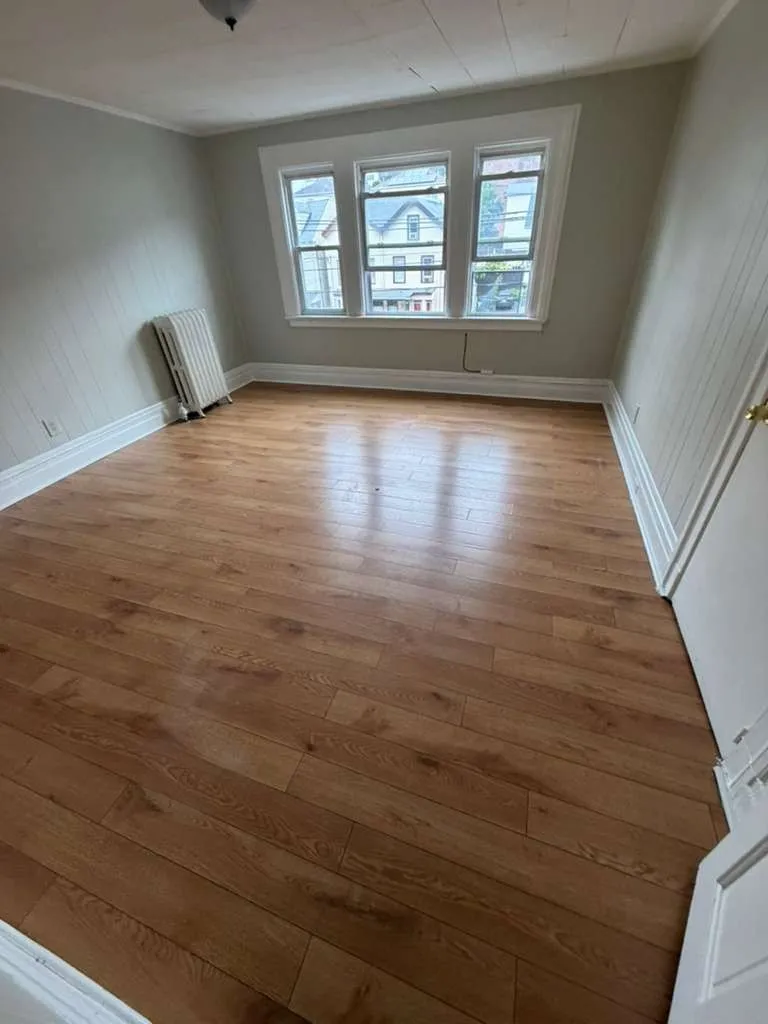 2 Bedrooms at 413 Summer Ave #3, Newark NJ — photo 2