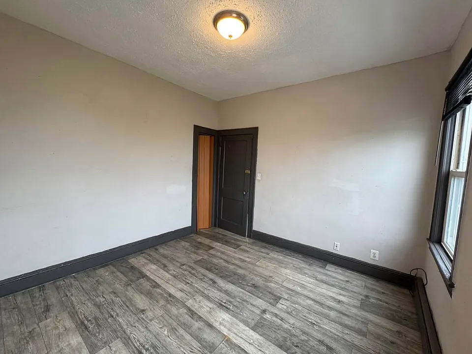 1 Bedroom at 425-427 3rd Ave #4, Elizabeth NJ — photo 4