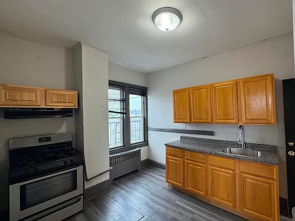 1 Bedroom at 425-427 3rd Ave #4, Elizabeth NJ — photo 1