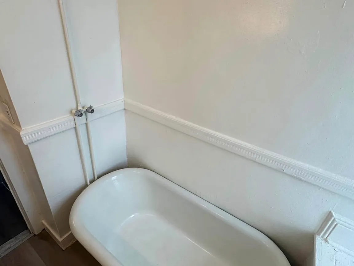 1 Bedroom at 425-427 3rd Ave #3, Elizabeth NJ — photo 5