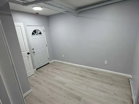 3 Bedrooms at 32 Dayton St #G1, Newark NJ — photo 3