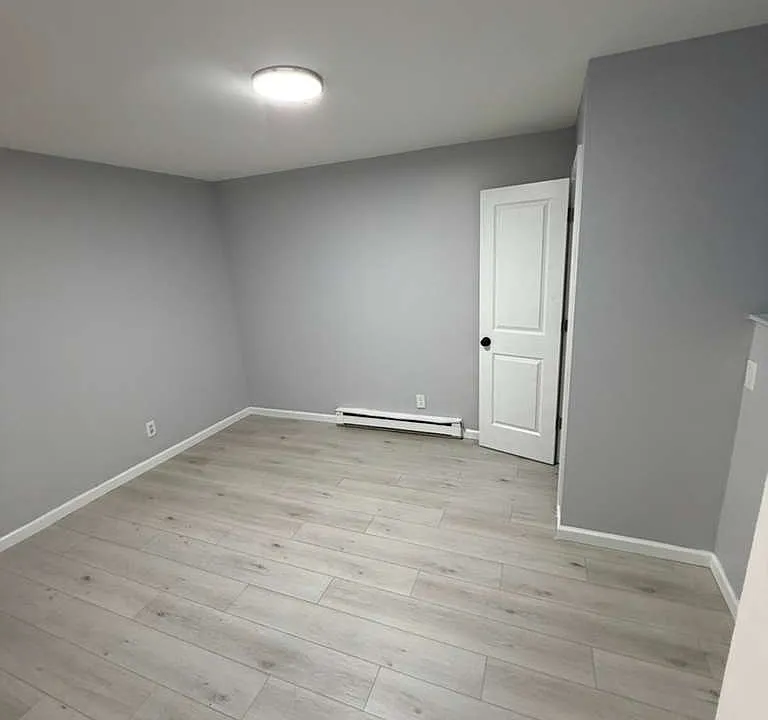 3 Bedrooms at 32 Dayton St #G1, Newark NJ — photo 5