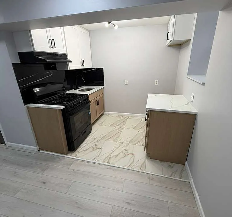 3 Bedrooms at 32 Dayton St #G1, Newark NJ — photo 1