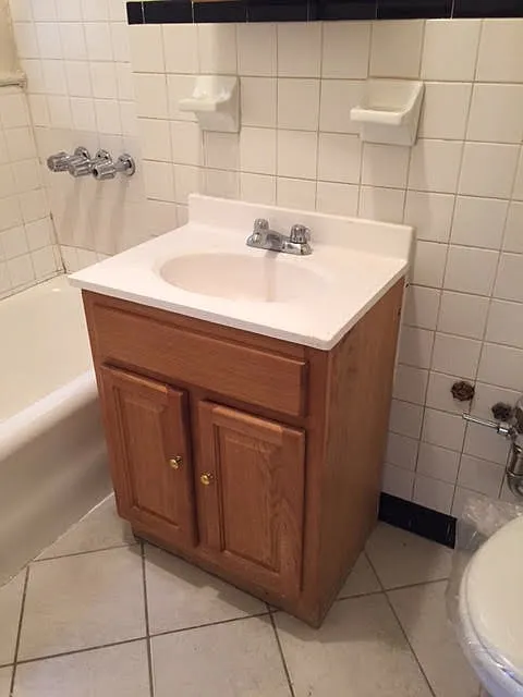 2 Bedrooms at 372 Park Ave #1, East Orange NJ — photo 3