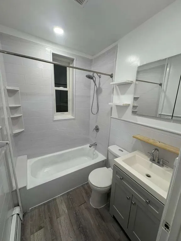 3 Bedrooms at 367 Morris Ave #2, Newark NJ — photo 4