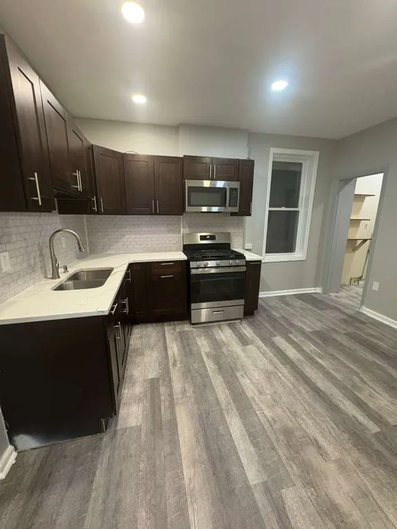 3 Bedrooms at 367 Morris Ave #2, Newark NJ — photo 1