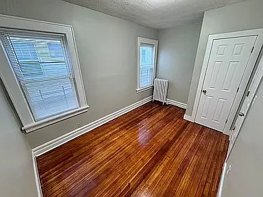 4 Bedrooms at 148-150 Norwood St #1, Newark NJ — photo 3