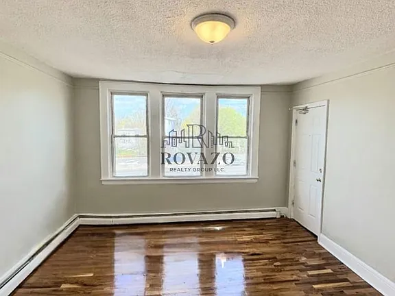 2 Bedrooms at 110-112 E Parkway #3L, Irvington NJ — photo 1